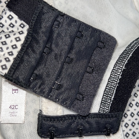 CACIQUE Boost Plunge Bra White/Black Lace 42C EUC - Picture 6 of 6